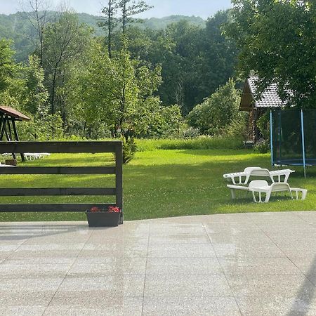 Din Natura Varbilau Buitenkant foto