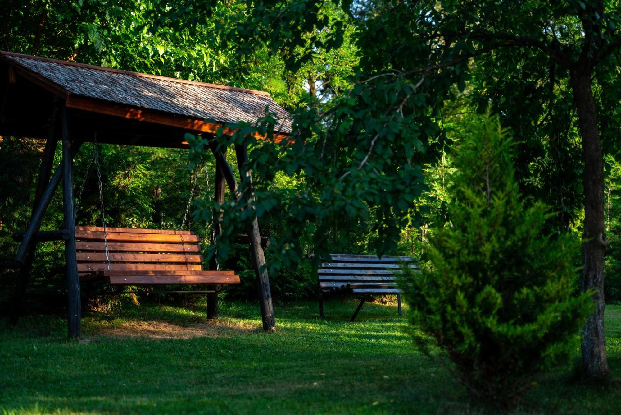 Din Natura Varbilau Buitenkant foto